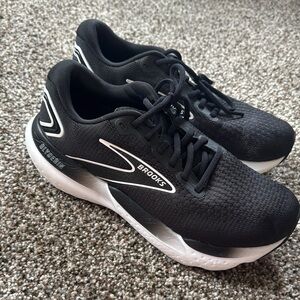 Brooks Black Running Shoes